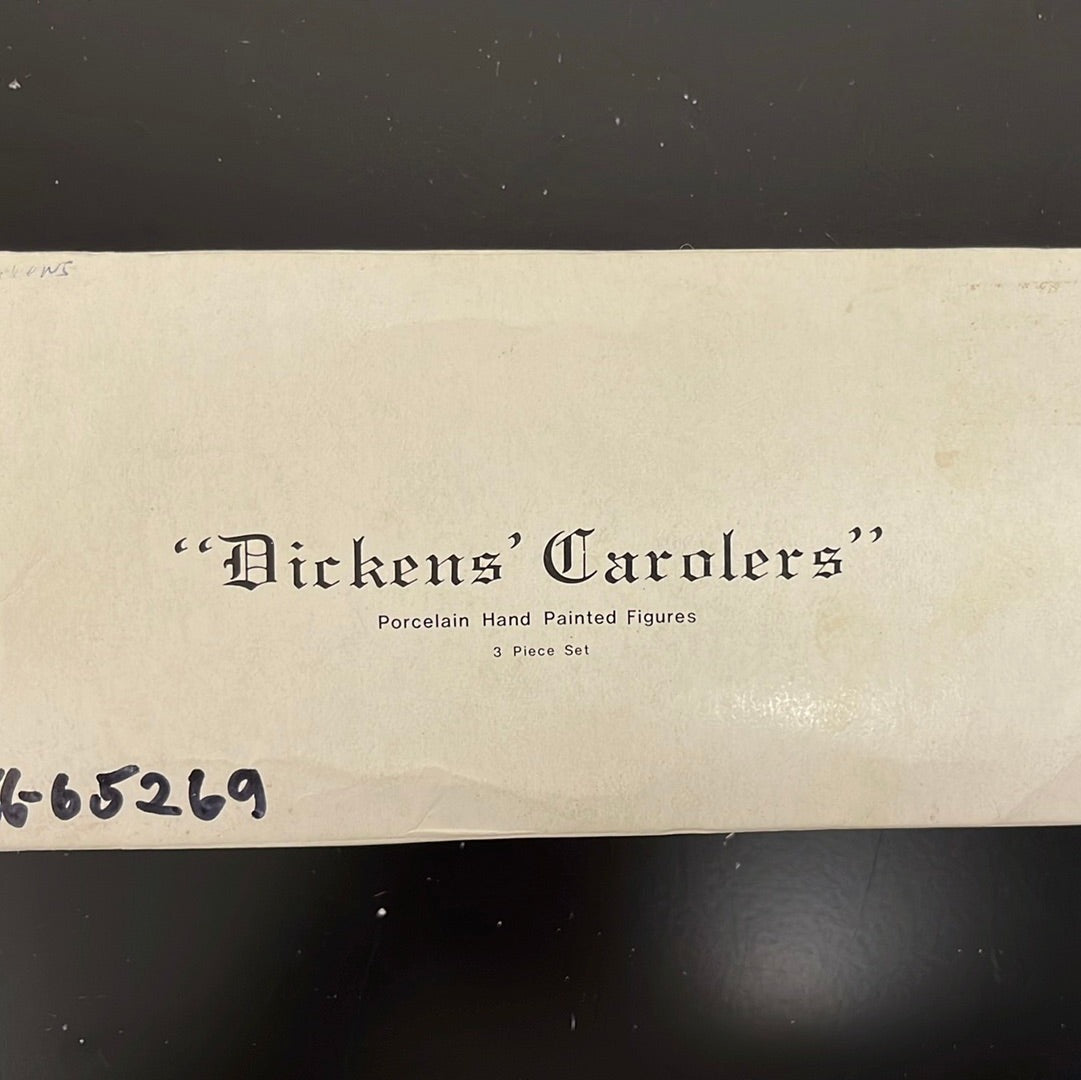 Dickens' Carolers